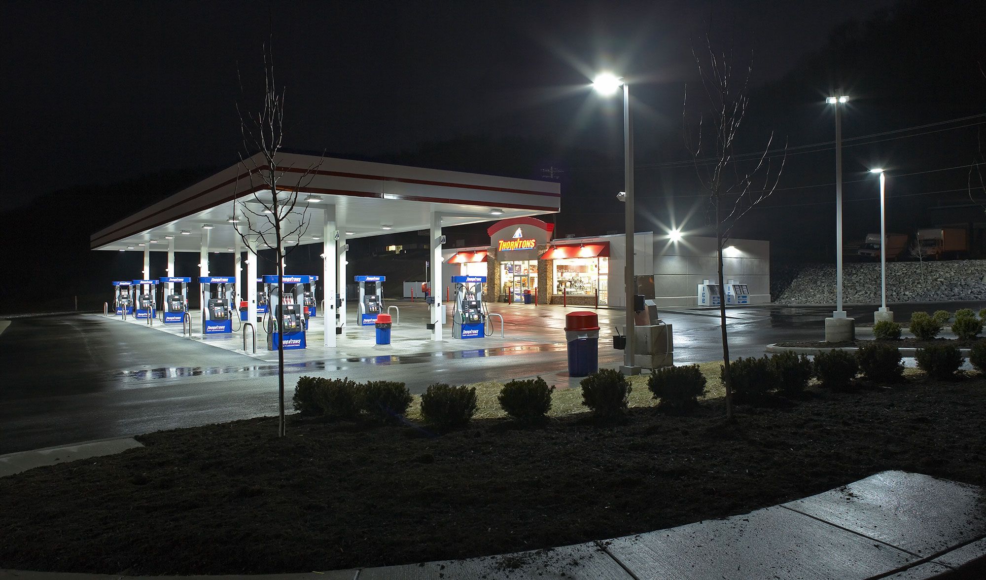 ThorntonsGasStation-EdgewoodKY-536_2000.jpg